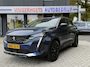 Peugeot 3008 130 Pk Automaat Benzine * Zeer Compleet * * Trekhaak * Navigatie * Adaptive Cruise Control * Keyless Start Button * Camera  bij Achteruitrijden * Apple Carplay Android Auto * L.M. Velgen * Verkeersbordherkenning * Vingerhoets; Vierde Generatie Eersteklas Service. Al meer dan 100 jaar een begrip in de Brabantse Kempen