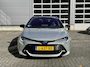 Toyota Corolla Touring Sports 1.8 Hybrid Dynamic two-tone, trekhaak, all weather banden, achteruitrijcamera, navigatie, enz.
