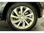 Land Rover Range Rover Evoque P270e Hoxton Business Edition | Panoramadak | Head-up display | Cold Climate