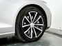 Volvo V60 T8 Plug-in hybrid AWD Plus Dark | SOH 100% | Panoramadak | 360° camera | Head-up display | Harman Kardon | Stoel- en stuurverwarming | Trekhaak