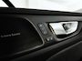 Volvo V60 T8 Plug-in hybrid AWD Plus Dark | SOH 100% | Panoramadak | 360° camera | Head-up display | Harman Kardon | Stoel- en stuurverwarming | Trekhaak