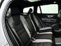 Volvo V60 T8 Plug-in hybrid AWD Plus Dark | SOH 100% | Panoramadak | 360° camera | Head-up display | Harman Kardon | Stoel- en stuurverwarming | Trekhaak