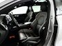 Volvo V60 T8 Plug-in hybrid AWD Plus Dark | SOH 100% | Panoramadak | 360° camera | Head-up display | Harman Kardon | Stoel- en stuurverwarming | Trekhaak