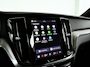 Volvo V60 T8 Plug-in hybrid AWD Plus Dark | SOH 100% | Panoramadak | 360° camera | Head-up display | Harman Kardon | Stoel- en stuurverwarming | Trekhaak