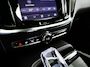Volvo V60 T8 Plug-in hybrid AWD Plus Dark | SOH 100% | Panoramadak | 360° camera | Head-up display | Harman Kardon | Stoel- en stuurverwarming | Trekhaak