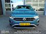Volkswagen T-Roc 1.0 TSI Life | Carplay | Trekhaak | ACC | DAB | Sensoren V + A +Camera | Stoelverwarming