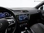 Volkswagen Tiguan 1.5 TSI R-Line Business+ Sport (APPLE CARPLAY,PANORAMADAK,HARMAN/KARDON,ADAPTIVE CRUISE,CAMERA,CLIMATE,LED)