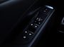 Volkswagen T-Roc R-Line First Edition 1.5 eTSI 150 PK | LED Matrix | Panoramadak | Trekhaak | Black Style | Electrische achterklep |