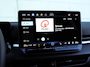 Volkswagen T-Roc R-Line First Edition 1.5 eTSI 150 PK | LED Matrix | Panoramadak | Trekhaak | Black Style | Electrische achterklep |