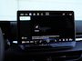 Volkswagen T-Roc R-Line First Edition 1.5 eTSI 150 PK | LED Matrix | Panoramadak | Trekhaak | Black Style | Electrische achterklep |