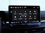 Volkswagen T-Roc R-Line First Edition 1.5 eTSI 150 PK | LED Matrix | Panoramadak | Trekhaak | Black Style | Electrische achterklep |