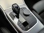BMW 3-Serie 330e Sport Line | Business Professional | Live Cockpit | Stoelverwarming | Alarm | 19 inch