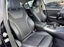 BMW 3-Serie 330e Sport Line | Business Professional | Live Cockpit | Stoelverwarming | Alarm | 19 inch