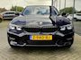 BMW 3-Serie 330e Sport Line | Business Professional | Live Cockpit | Stoelverwarming | Alarm | 19 inch