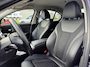 BMW 3-Serie 330e Sport Line | Business Professional | Live Cockpit | Stoelverwarming | Alarm | 19 inch