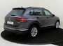 Volkswagen Tiguan 1.4 TSI eHybrid Life | SoH 90% | Trekhaak | Achteruitrijcamera | Digital cockpit Pro | Keyless | Adaptieve cruise control | Dodehoekdetectie | Sfeerverlichting | Navigatie | Elektrische kofferklep |