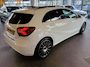 Mercedes-Benz A-klasse 180 Sport AMG | Panoramadak | Nederlands geleverd | Navigatie | Cruise control | Climate control | Achtertuitrijcamera