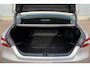 Toyota Camry 2.5 Hybrid Premium / JBL Audio / Stoelverwarming / Heads-Up Display / Camera / Parkeersensoren v&a / Bediening Achterin / Zonneschermen Achterin /