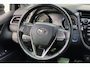 Toyota Camry 2.5 Hybrid Premium / JBL Audio / Stoelverwarming / Heads-Up Display / Camera / Parkeersensoren v&a / Bediening Achterin / Zonneschermen Achterin /