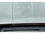 Toyota Camry 2.5 Hybrid Premium / JBL Audio / Stoelverwarming / Heads-Up Display / Camera / Parkeersensoren v&a / Bediening Achterin / Zonneschermen Achterin /