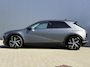 Hyundai Ioniq 5 Connect 77.4 kWh / SOH 100% / Fabrieksgarantie tot 04-2028 / Dealer onderhouden / CCS snelladen / WLTP bereik 507 km bereik stad 710 km / Stuur- Stoel & Achterbank verwarming / Trekgewicht 1600 kg / Achteruitrijcamera / Adaptief cruise control /