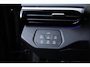 Volkswagen ID.4 PURE 125 KW 52 kWh Panoramadak | 360camera | Elektrische kofferbak | Stoelverwarming | Stuurverwarming | Adaptive cruise | Carplay | PDC