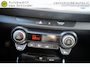 Kia Stonic 1.0 T-GDi MHEV DYNAMICLINE TWO TONE ORIGINEEL NEDERLANDS TREKHAAK CAMERA ANDROID/APPLECARPLAY NAVI ECC AIRCO CRUISECONTROL PARKEERSENSOREN 15INCH LMV BLUETOOTH ENZ...