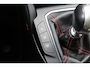 Ford Focus Wagon 125PK ST-LINE BUSINESS TREKHAAK WINTERPACK AD-CRUISE 18"LM-VELGEN KEYLESS P-SENSOREN