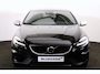 Volvo V40 T3 PolarPlus Sport - Panoramadak - Harman/Kardon audio - Parkeercamera achter - Verwarmde voorstoelen - Navigatie - Volvo On Call - Cruise control - Extra getint glas - 17' LMV