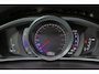 Volvo V40 T3 PolarPlus Sport - Panoramadak - Harman/Kardon audio - Parkeercamera achter - Verwarmde voorstoelen - Navigatie - Volvo On Call - Cruise control - Extra getint glas - 17' LMV