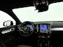 Volvo XC40 B4 Plus Dark | Parkeercamera | Stoel- en Stuurverwarming | Harman Kardon | Trekhaak