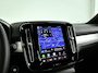 Volvo XC40 B4 Plus Dark | Parkeercamera | Stoel- en Stuurverwarming | Harman Kardon | Trekhaak
