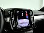 Volvo XC40 B4 Plus Dark | Parkeercamera | Stoel- en Stuurverwarming | Harman Kardon | Trekhaak