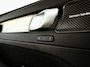 Volvo XC40 B4 Plus Dark | Parkeercamera | Stoel- en Stuurverwarming | Harman Kardon | Trekhaak
