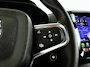 Volvo XC40 B4 Plus Dark | Parkeercamera | Stoel- en Stuurverwarming | Harman Kardon | Trekhaak