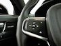 Volvo XC40 B4 Plus Dark | Parkeercamera | Stoel- en Stuurverwarming | Harman Kardon | Trekhaak