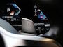 BMW 3-Serie Touring 330e M-Sport Brooklyn Grau | Pano | Leder | Head-Up | Camera | Carplay | Digital Dash | Cognac Leder | Led | Trekhaak | Android Auto | Stoelverwarming | Cruisecontrol | Lane Assist | Draadloos Opladen | F1 Flippers | Dealer Onderhouden
