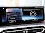 BMW 3-Serie Touring 330e M-Sport Brooklyn Grau | Pano | Leder | Head-Up | Camera | Carplay | Digital Dash | Cognac Leder | Led | Trekhaak | Android Auto | Stoelverwarming | Cruisecontrol | Lane Assist | Draadloos Opladen | F1 Flippers | Dealer Onderhouden