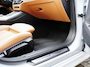 BMW 3-Serie Touring 330e M-Sport Brooklyn Grau | Pano | Leder | Head-Up | Camera | Carplay | Digital Dash | Cognac Leder | Led | Trekhaak | Android Auto | Stoelverwarming | Cruisecontrol | Lane Assist | Draadloos Opladen | F1 Flippers | Dealer Onderhouden
