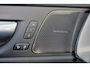 Volvo XC60 T6 Recharge AWD Ultimate Black Edition - Panorama/schuifdak - IntelliSafe Assist & Surround - 360º Camera - Harman/Kardon audio - Verwarmde voorstoelen, stuur & achterbank - Parkeersensoren voor & achter - Elektr. bedienb. voorstoelen met geheugen - Geventileerde voorstoelen - Head up display - Draadloze tel. lader - Extra getint glas -  21' LMV