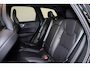 Volvo XC60 T6 Recharge AWD Ultimate Black Edition - Panorama/schuifdak - IntelliSafe Assist & Surround - 360º Camera - Harman/Kardon audio - Verwarmde voorstoelen, stuur & achterbank - Parkeersensoren voor & achter - Elektr. bedienb. voorstoelen met geheugen - Geventileerde voorstoelen - Head up display - Draadloze tel. lader - Extra getint glas -  21' LMV