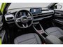Jeep Avenger Summit 54 kWh | Electrisch Schuifdak | Stoelverwarming | Apple Carplay/Android Auto | LMV 18" | Warmtepomp |