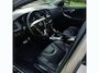 Volvo V40 Cross Country 1.5 T3 Polar+ Luxury | Panoramadak | Harman Kardon Audio | Parkeerverwarming | Achteruitrijcamera | Parkeerassistent | Keyless Entry | Lederen Bekleding | Stoelverwarming | LED Koplampen | Sensus Navigatie