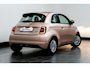 Fiat 500e Icon 42 kWh Stoelverwarming | Camera | Cruise Control | Climate | Digitaal Dashboard | 16" Lichtmetaal  | Achteruitrijcamera | Airco (automatisch) | Apple Carplay/Android Auto|telefoonintegratie premium
