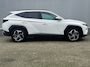 Hyundai Tucson 1.6 T-GDI 265pk PHEV Comfort Smart 4WD | Climate | Camera | Carplay | Keyless | Navigatie | Full - Led | Elek. Klep | Winterpakket | 19" Lichtmetaal | Krell Audio | Digitale Cockpit | Parkeer Assistent | Adapt. Cruisecontrol