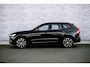 Volvo XC60 2.0 T6 Plug-in Hybrid AWD Plus Dark | Long Range | Panoramadak | Sportstoelen | Lichtmetalen Velgen 20 inch | Achteruitrijcamera | Keyless Entry | Elektrische Achterklep | Elektrisch Verstelbare Voorstoelen | Stoelverwarming voor en achter | Cruise Control Adaptief | BLIS | Google Navigatie | Apple Carplay | Android Auto