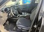 Peugeot e-2008 EV Allure Pack 50 kWh Stoelverwarming | Camera | Climate | Cruise | 17" Lichtmetaal | Carplay | Digitaal Dashboard | Achteruitrijcamera | Airco (automatisch) | Apple Carplay/Android Auto|telefoonintegratie premium