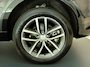 Land Rover Discovery Sport P270e S EDITION | Glazen dak | Cold Climate Pack