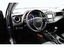 Toyota RAV4 2.0 Executive Business 4WD | Aanhangwagen geremd 2000 kg | leder bekleding | stoel verwarming | elk achter klep |