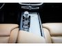 Volvo XC60 2.0 Recharge T8 AWD Inscription | Trekhaak | Panoramadak | Head-up Display | Harman Kardon Audio | 360 Graden Camera | Parkeerassistent | Keyless Entry | Elektrische Achterklep | Stoelverwarming | Cruise Control Adaptief | BLIS | Navigatie | Apple Carplay | Android Auto